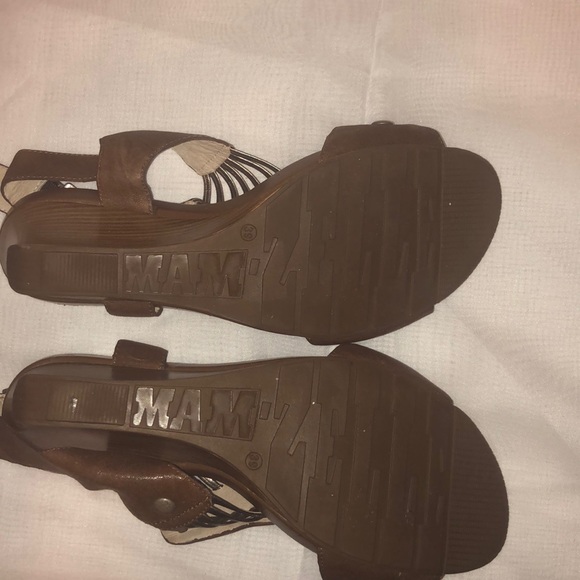 MAM’ZELLE Wedges - Picture 4 of 4